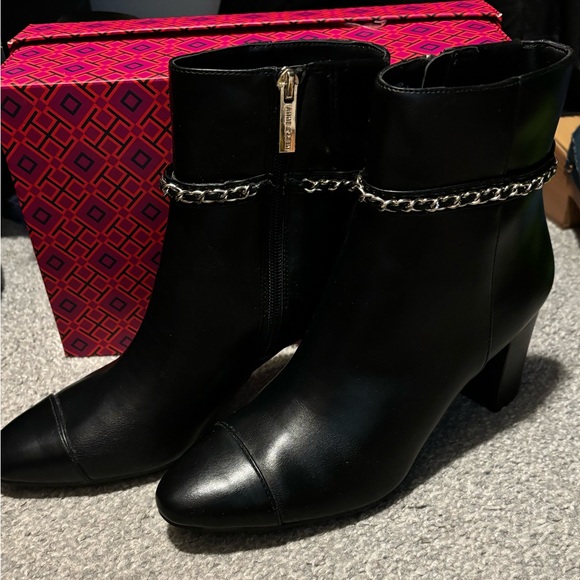 Anne Klein Zuri Boots - Picture 2 of 7